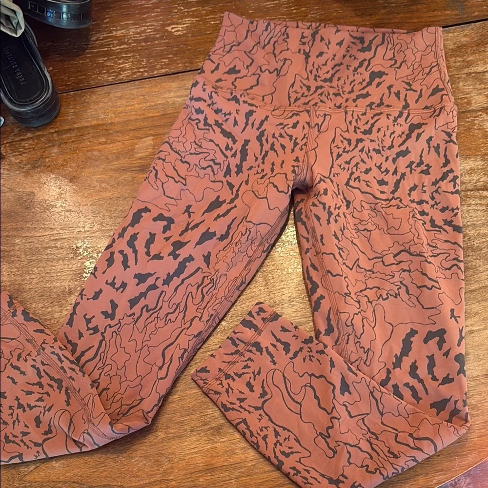 lululemon athletica Rust Set - Picture 4 of 6